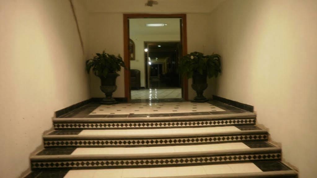 Hotel Atenas คาลาปา ภายนอก รูปภาพ